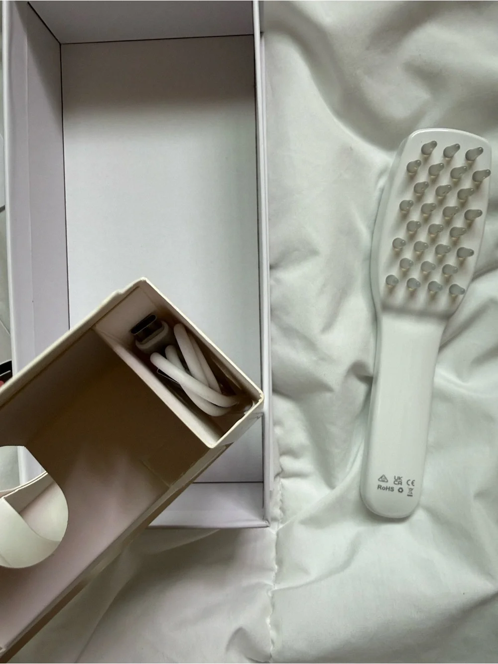 Solaris White Hair Growth Brush